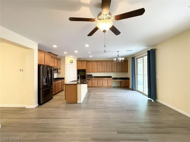 7258 Summer Grove Avenue, Las Vegas, NV 89117