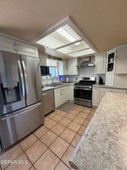 7136 NIGHT HAWK Drive, El Paso, TX 79912