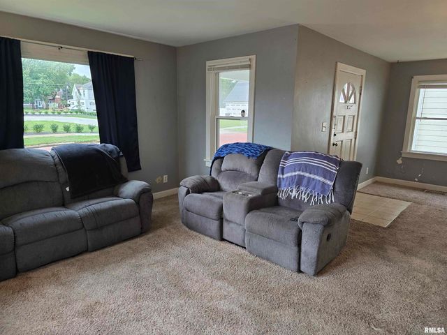 413 HAINES Avenue, Pekin, IL 61554