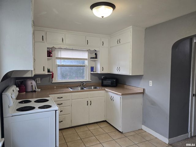 413 HAINES Avenue, Pekin, IL 61554