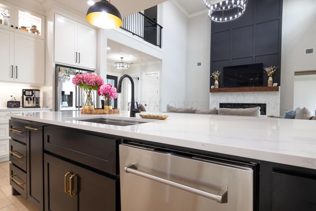 9507 MEADOW RIDGE Drive, Amarillo, TX 79118