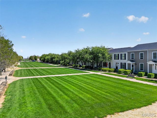 3208 S Civic Green Drive, St Charles, MO 63301