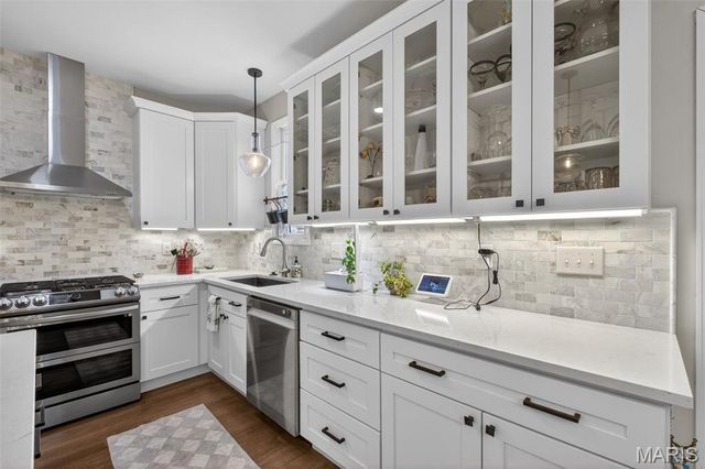 3208 S Civic Green Drive, St Charles, MO 63301