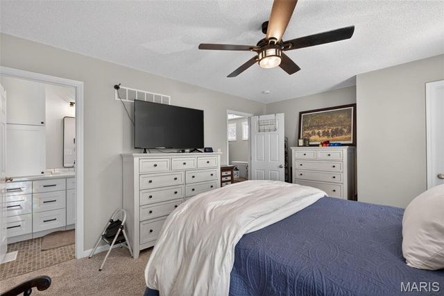 3208 S Civic Green Drive, St Charles, MO 63301