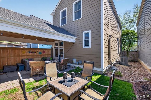 3208 S Civic Green Drive, St Charles, MO 63301