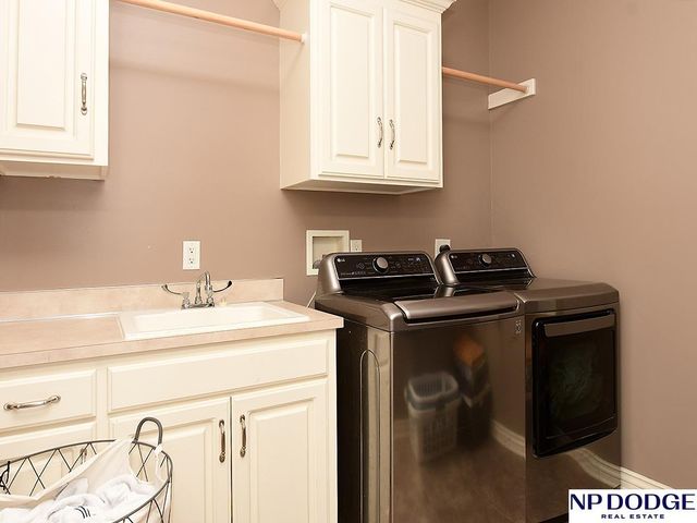 7160 N 122 Avenue, Omaha, NE 68142