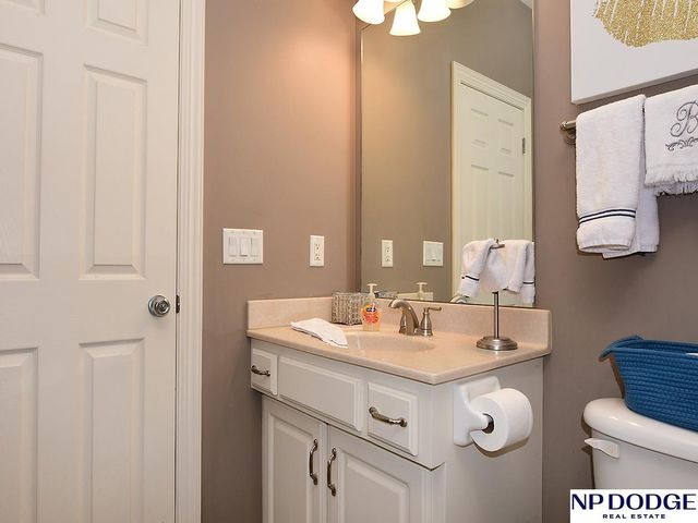 7160 N 122 Avenue, Omaha, NE 68142