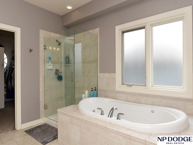 7160 N 122 Avenue, Omaha, NE 68142