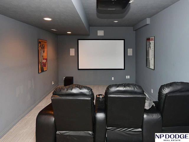 7160 N 122 Avenue, Omaha, NE 68142