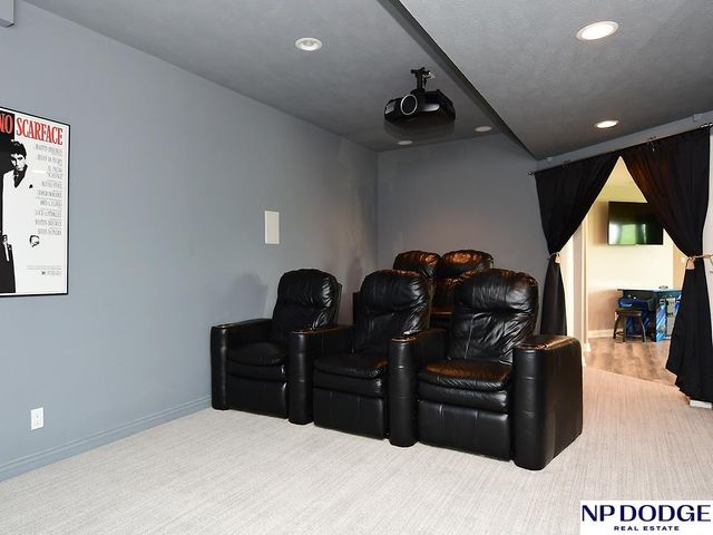 7160 N 122 Avenue, Omaha, NE 68142