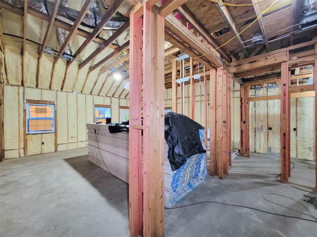 6303 Tuskegee Street, Houston, TX 77091