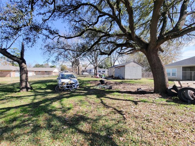 6303 Tuskegee Street, Houston, TX 77091