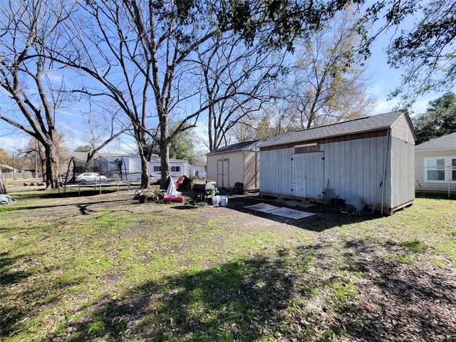 6303 Tuskegee Street, Houston, TX 77091