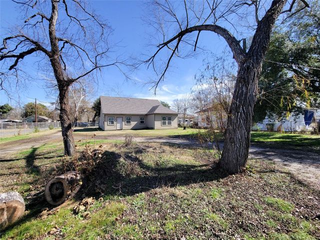 6303 Tuskegee Street, Houston, TX 77091