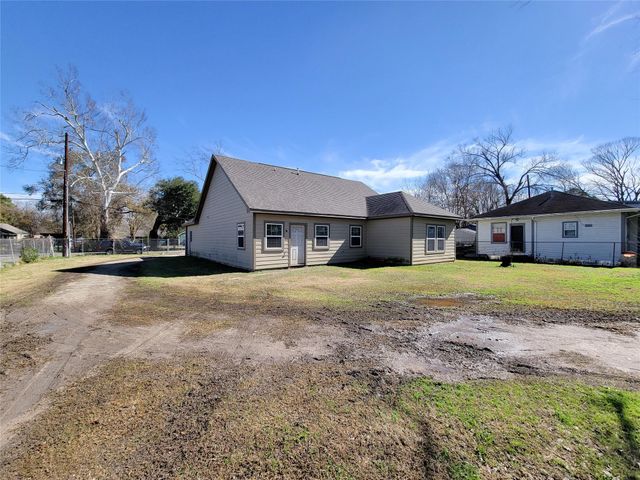 6303 Tuskegee Street, Houston, TX 77091