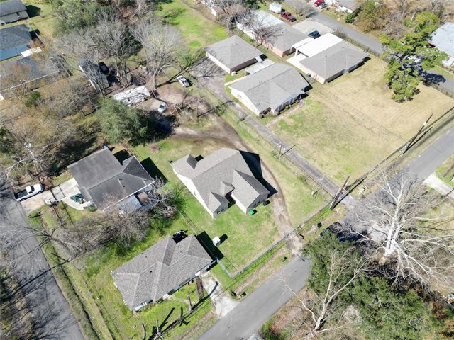 6303 Tuskegee Street, Houston, TX 77091