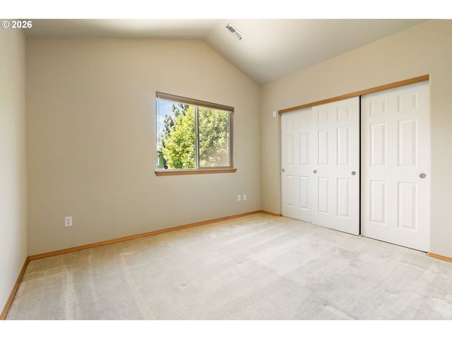 65 Se 88TH Ave, Portland, OR 97216