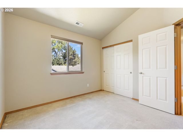 65 Se 88TH Ave, Portland, OR 97216