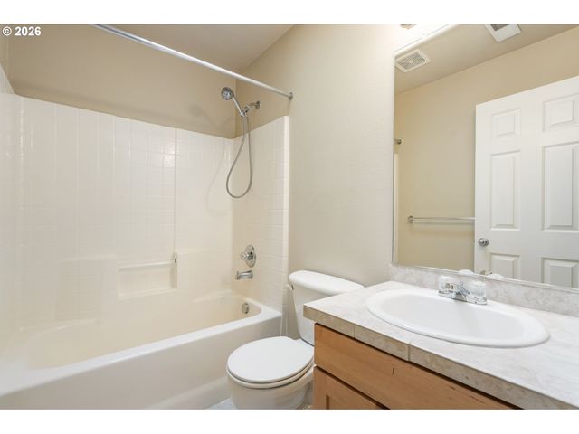 65 Se 88TH Ave, Portland, OR 97216