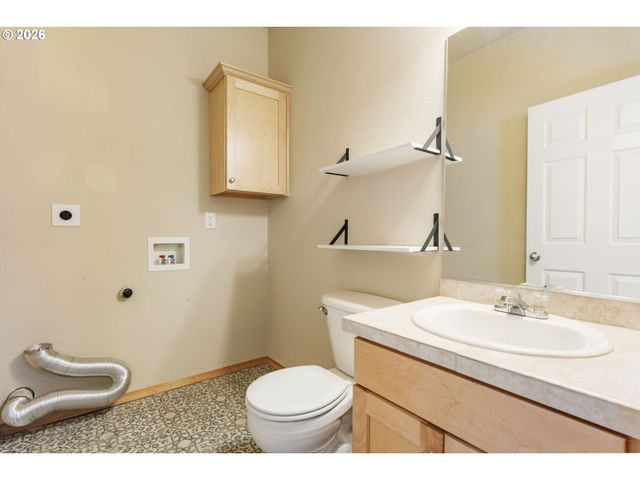 65 Se 88TH Ave, Portland, OR 97216