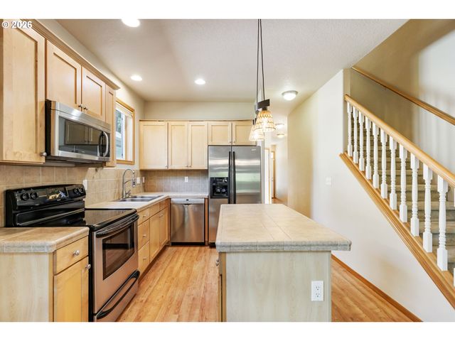65 Se 88TH Ave, Portland, OR 97216
