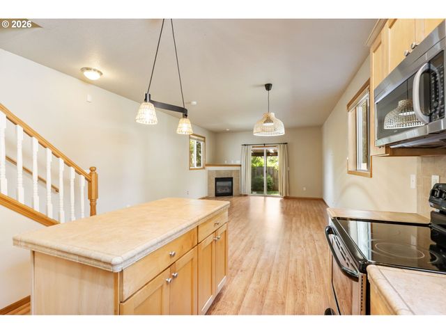 65 Se 88TH Ave, Portland, OR 97216