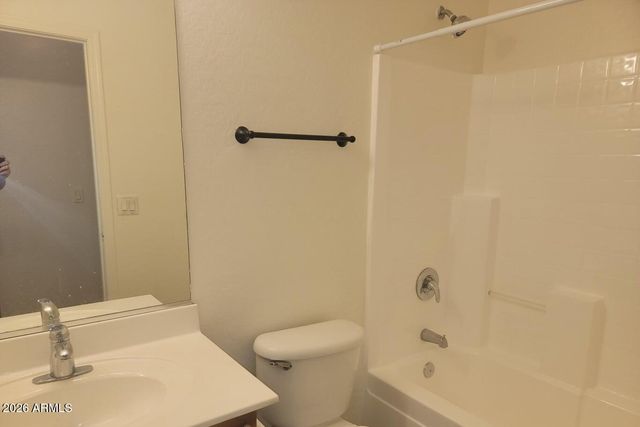 3133 W HUNTINGTON Drive, Phoenix, AZ 85041