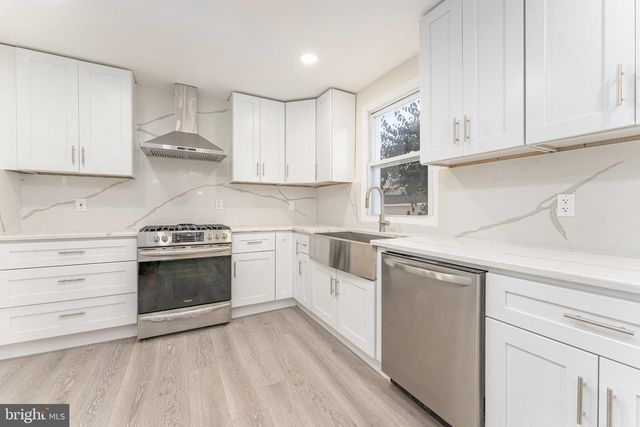 817 ARDMORE AVE, Ardmore, PA 19003