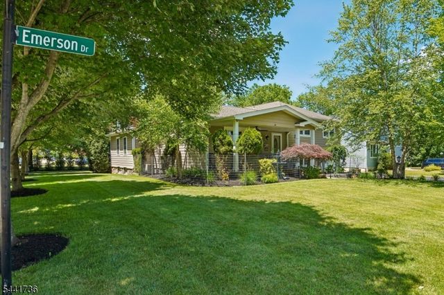 1 Emerson Dr, Livingston Twp., NJ 07039
