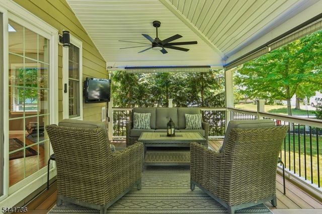 1 Emerson Dr, Livingston Twp., NJ 07039