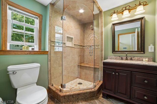 1 Emerson Dr, Livingston Twp., NJ 07039