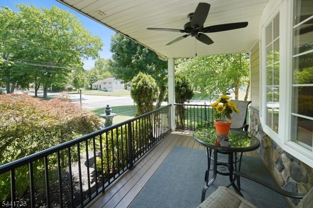 1 Emerson Dr, Livingston Twp., NJ 07039