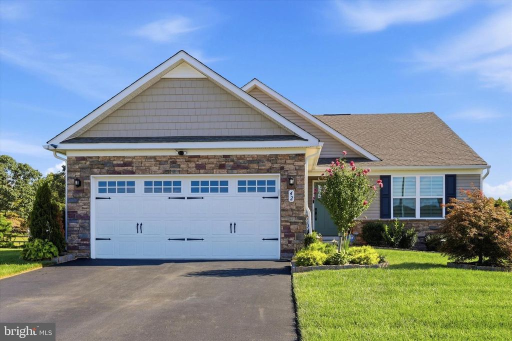42 SENATORS WAY, BERLIN, NJ 08009 — exterior