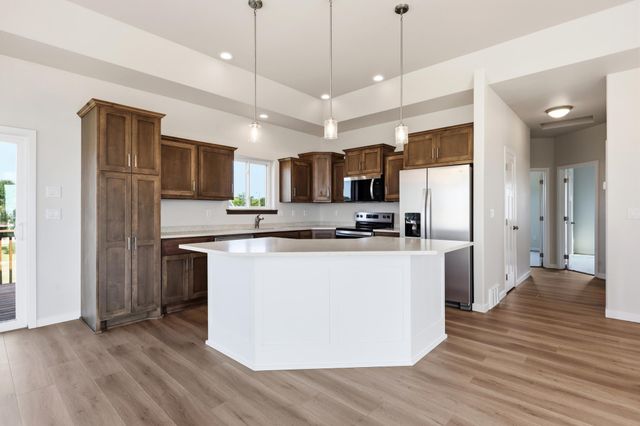 1202 Southview Drive SW, Glyndon, MN 56547