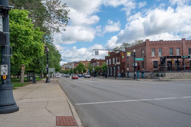 2 E Blake Avenue, Columbus, OH 43202