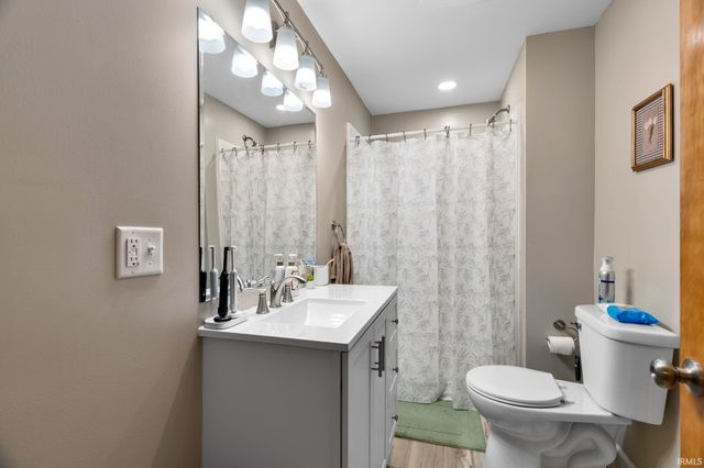 406 A&B Marion Street, Monticello, IN 47960