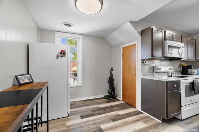 406 A&B Marion Street, Monticello, IN 47960