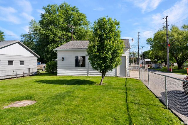 406 A&B Marion Street, Monticello, IN 47960