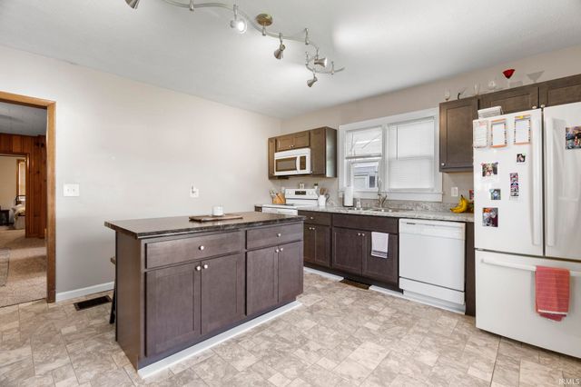 406 A&B Marion Street, Monticello, IN 47960