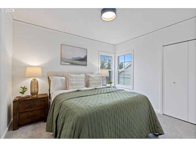 4830 Ne 60TH Ave, Portland, OR 97218