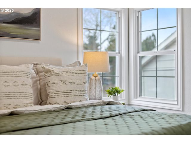 4830 Ne 60TH Ave, Portland, OR 97218