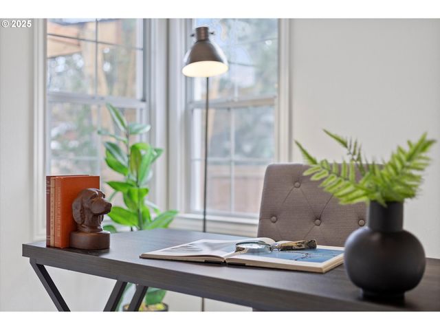 4830 Ne 60TH Ave, Portland, OR 97218