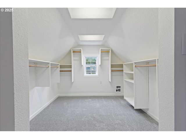 4830 Ne 60TH Ave, Portland, OR 97218