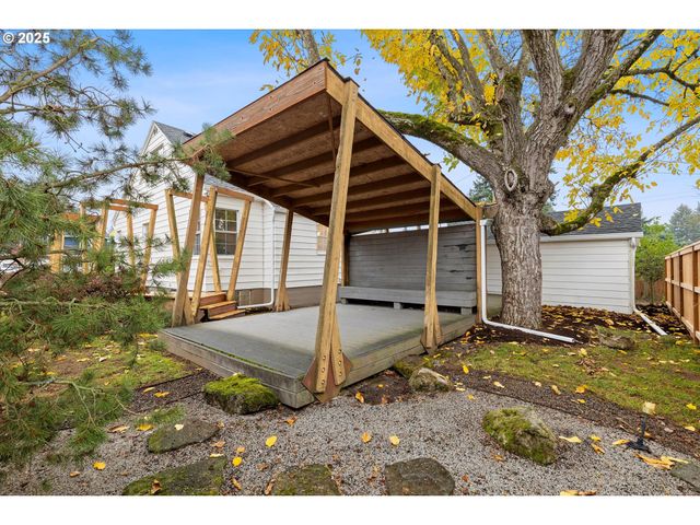 4830 Ne 60TH Ave, Portland, OR 97218