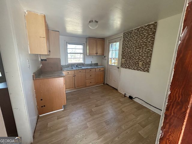 710 W 17th Avenue, Cordele, GA 31015