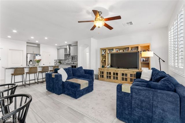 440 Calabria Beach Street, Henderson, NV 89015