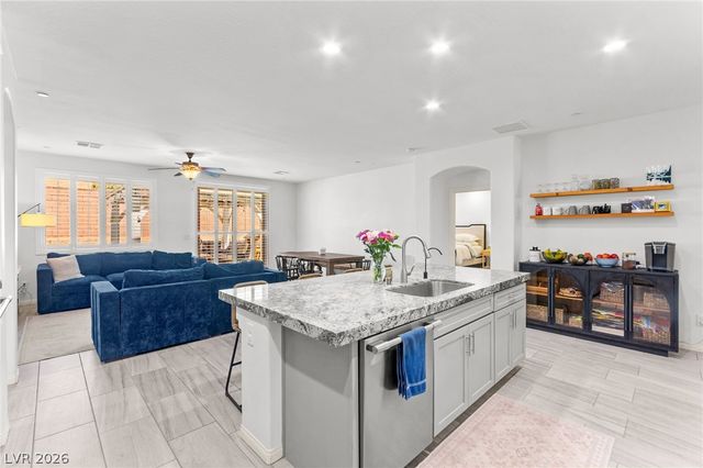 440 Calabria Beach Street, Henderson, NV 89015