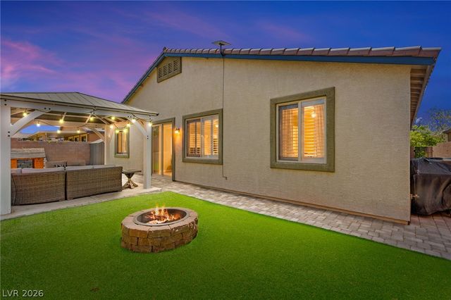 440 Calabria Beach Street, Henderson, NV 89015
