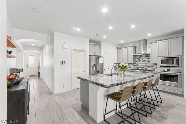 440 Calabria Beach Street, Henderson, NV 89015