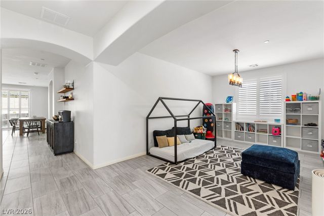 440 Calabria Beach Street, Henderson, NV 89015